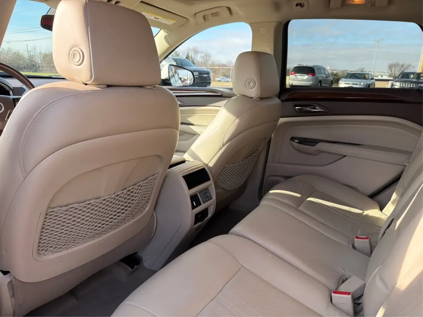 2016 Cadillac SRX Luxury Collection (3GYFNBE37GS) with an 3.6L V-6 gasoline direct injection engine, located at 8750 N County Rd 25A, Piqua, OH, 45356, (937) 908-9800, 40.164391, -84.232513 - **Elevate Your Journey: Own the 2016 Cadillac SRX Luxury Collection SUV Today!**<br /> <br /> Are you in search of a sophisticated vehicle that embraces both practicality and luxury? Look no further than this stunning 2016 Cadillac SRX Luxury Collection SUV, available now at Advantage Car and Credit - Photo#10