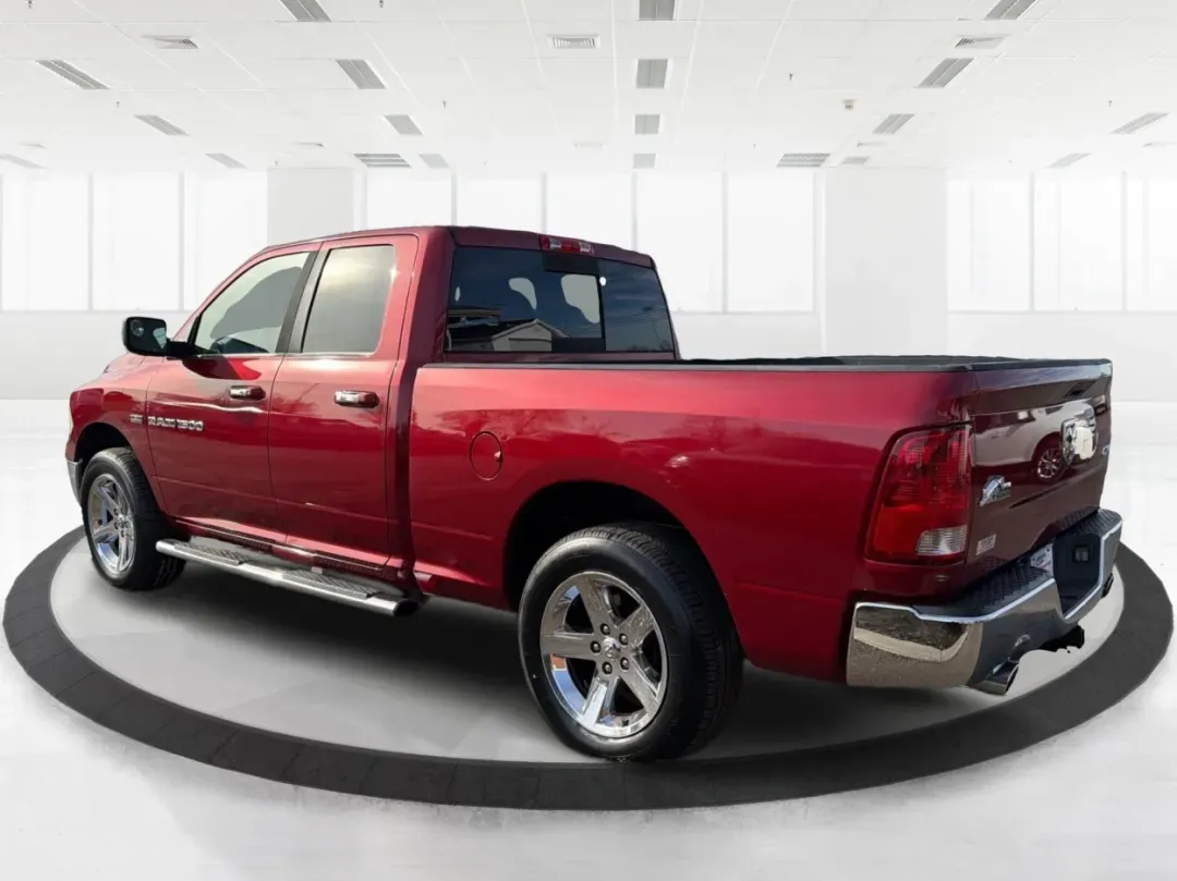 2011 Ram Ram 1500 SLT (1D7RV1GT7BS) with an HEMI 5.7L V-8 variable valve control engine, 5-Speed Automatic transmission, located at 8750 N County Rd 25A, Piqua, OH, 45356, (937) 908-9800, 40.164391, -84.232513 - **Unleash Adventure with the 2011 Ram 1500 SLT at Advantage Car and Credit - Piqua!**<br /> <br /> Are you ready to elevate your driving experience? Whether you're navigating busy city streets, embarking on weekend adventures, or tackling home improvement projects, the 2011 Ram 1500 SLT is the truck - Photo#4