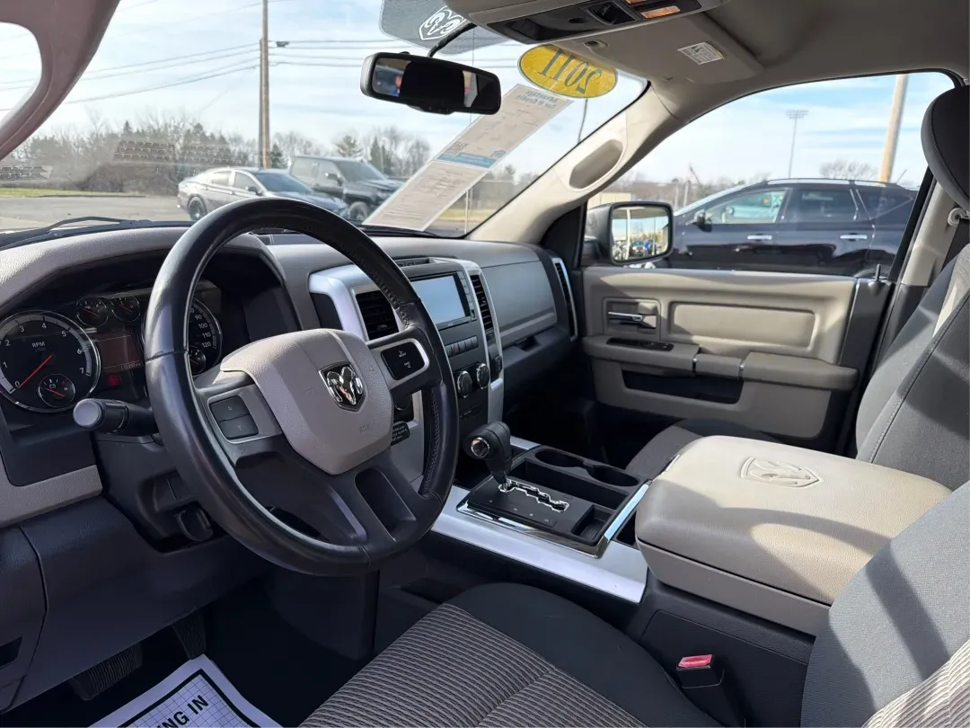 2011 Ram Ram 1500 SLT (1D7RV1GT7BS) with an HEMI 5.7L V-8 variable valve control engine, 5-Speed Automatic transmission, located at 8750 N County Rd 25A, Piqua, OH, 45356, (937) 908-9800, 40.164391, -84.232513 - **Unleash Adventure with the 2011 Ram 1500 SLT at Advantage Car and Credit - Piqua!**<br /> <br /> Are you ready to elevate your driving experience? Whether you're navigating busy city streets, embarking on weekend adventures, or tackling home improvement projects, the 2011 Ram 1500 SLT is the truck - Photo#9