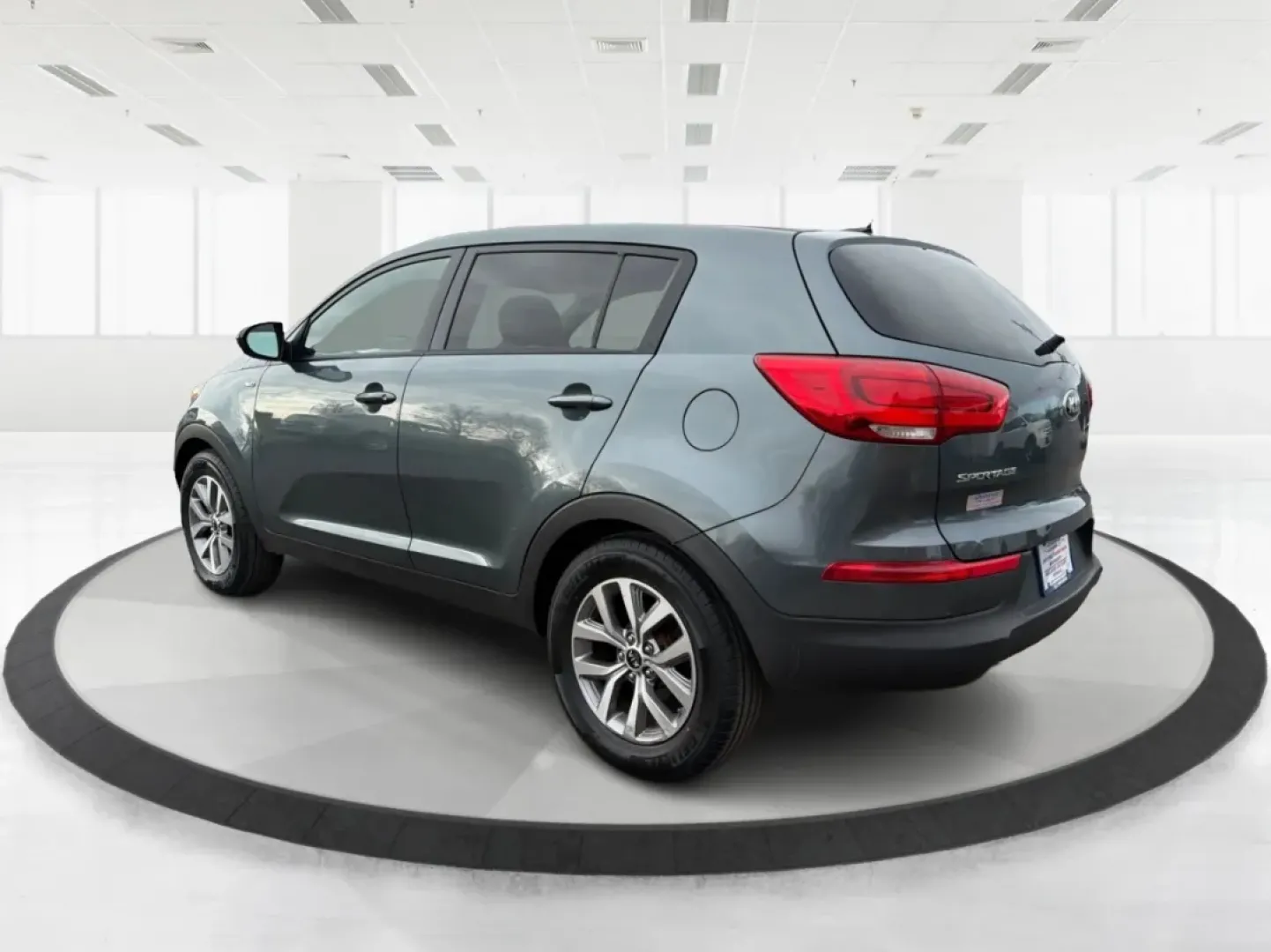 2015 Kia Sportage LX (KNDPBCAC6F7) with an Other engine, located at 1184 Kauffman Ave, Fairborn, OH, 45324, (937) 908-9800, 39.807072, -84.030914 - **Unleash Your Adventurous Spirit with the 2015 Kia Sportage LX in Moraine, OH!**<br /> <br /> Are you ready to elevate your lifestyle with a vehicle that perfectly marries practicality and style? The 2015 Kia Sportage LX is your ticket to unforgettable weekend adventures, family outings, and daily - Photo#4