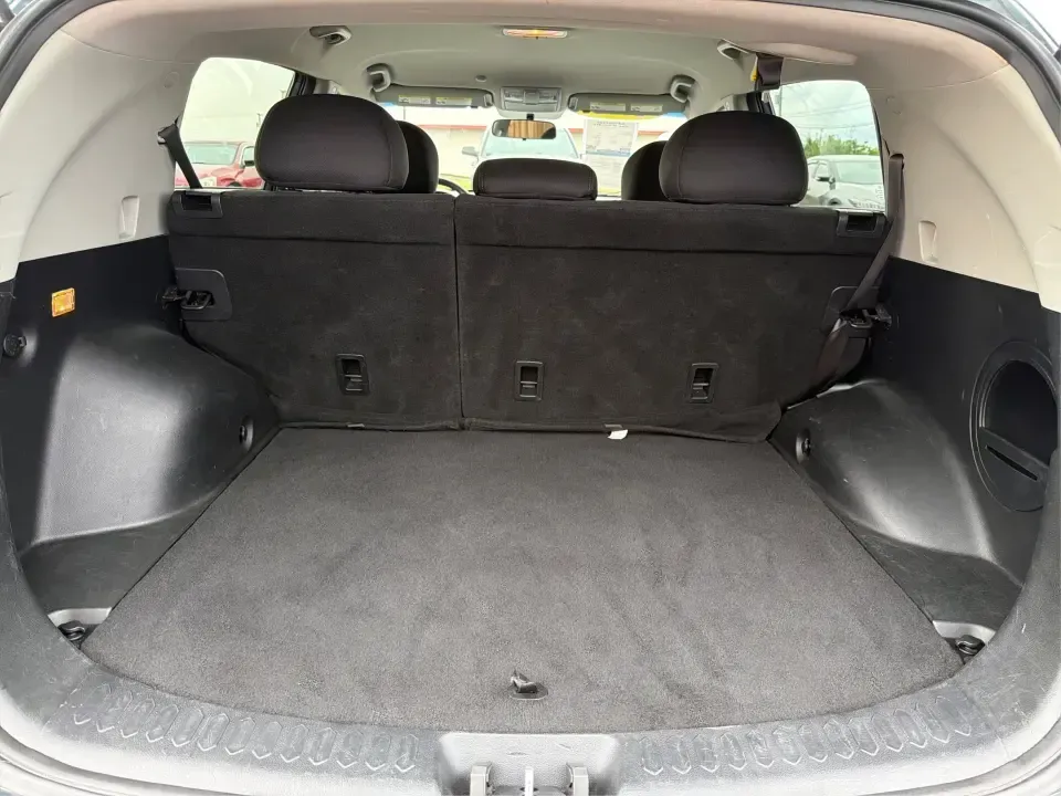 2015 Kia Sportage LX AWD (KNDPBCAC6F7) with an 2.4L V6 DOHC 24V engine, 6-Speed Automatic transmission, located at 4508 South Dixie Dr, Moraine, OH, 45439, (937) 908-9800, 39.689976, -84.218452 - Ready for weekend getaways to Caesar Creek, snowy school runs, or a daily commute down I75 and SR725? This **2015 Kia Sportage LX AWD** is the kind of practical crossover that fits real life in Moraine-easy to park, comfortable for five, and confident when the weather turns. Finished in **Mineral Si - Photo#12