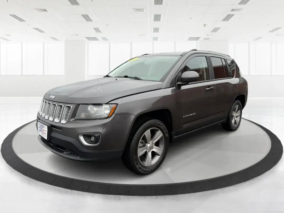 2017 Jeep Compass High Altitude 4x4 (1C4NJDEBXHD) with an 2.4L I-4 DOHC engine, located at 4508 South Dixie Dr, Moraine, OH, 45439, (937) 908-9800, 39.689976, -84.218452 - **Adventure Awaits with the 2017 Jeep Compass High Altitude 4x4!**<br /> <br /> If you're dreaming of weekend getaways, outdoor excursions, or simply need a reliable vehicle for your daily commute, the 2017 Jeep Compass High Altitude 4x4 is your ticket to adventure. Here at Advantage Car and Credit - Photo#8