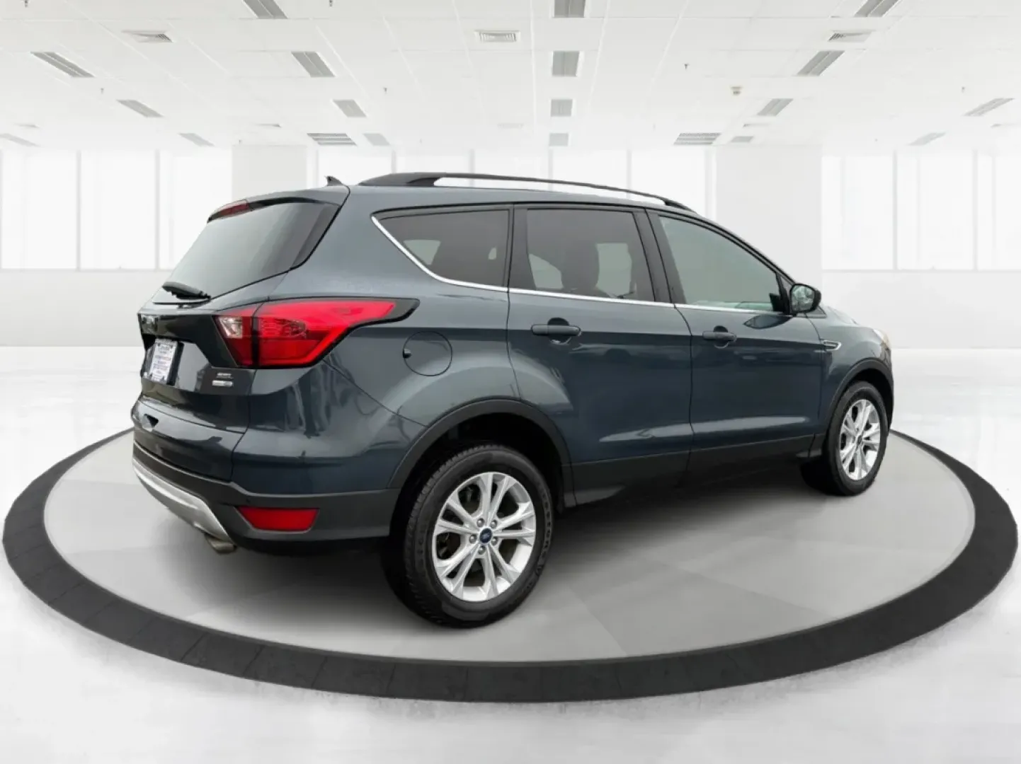 2019 Ford Escape SEL 4WD (1FMCU9HD4KU) with an 1.5L L4 DOHC 16V engine, 6-Speed Automatic transmission, located at 4508 South Dixie Dr, Moraine, OH, 45439, (937) 908-9800, 39.689976, -84.218452 - **Adventure Awaits in the 2019 Ford Escape SEL 4WD: Your Next Family SUV!**<br /> <br /> Embrace the thrill of adventure without compromising comfort and safety with the 2019 Ford Escape SEL 4WD, now available at Advantage Car and Credit - Moraine. Perfect for growing families or anyone seeking a ve - Photo#2