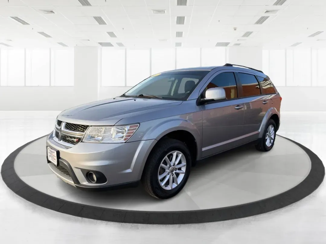 2017 Dodge Journey SXT AWD (3C4PDDBGXHT) with an Pentastar 3.6L V-6 DOHC engine, located at 880 E. National Road, Vandalia, OH, 45377, (937) 908-9800, 39.891918, -84.183594 - Are you ready to elevate your family adventures or tackle your daily commutes with style and confidence? Look no further than this exceptional **2017 Dodge Journey SXT AWD**. Perfectly suited for growing families or those who crave weekend getaways, this SUV combines versatility, comfort, and perfor - Photo#8
