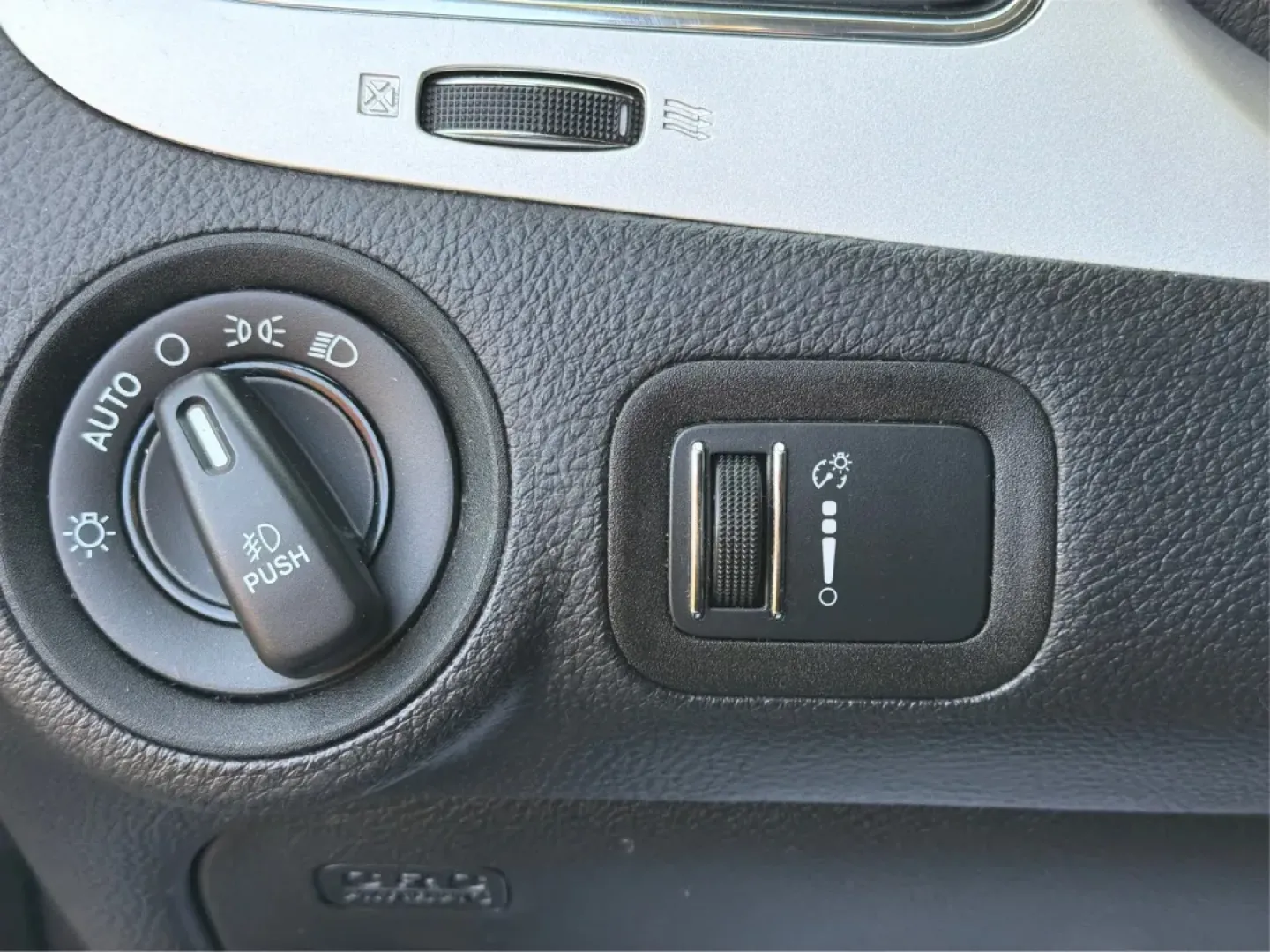 2017 Dodge Journey SXT AWD (3C4PDDBGXHT) with an Pentastar 3.6L V-6 DOHC engine, 6A transmission, located at 880 E. National Road, Vandalia, OH, 45377, (937) 908-9800, 39.891918, -84.183594 - Are you ready to elevate your family adventures or tackle your daily commutes with style and confidence? Look no further than this exceptional **2017 Dodge Journey SXT AWD**. Perfectly suited for growing families or those who crave weekend getaways, this SUV combines versatility, comfort, and perfor - Photo#17