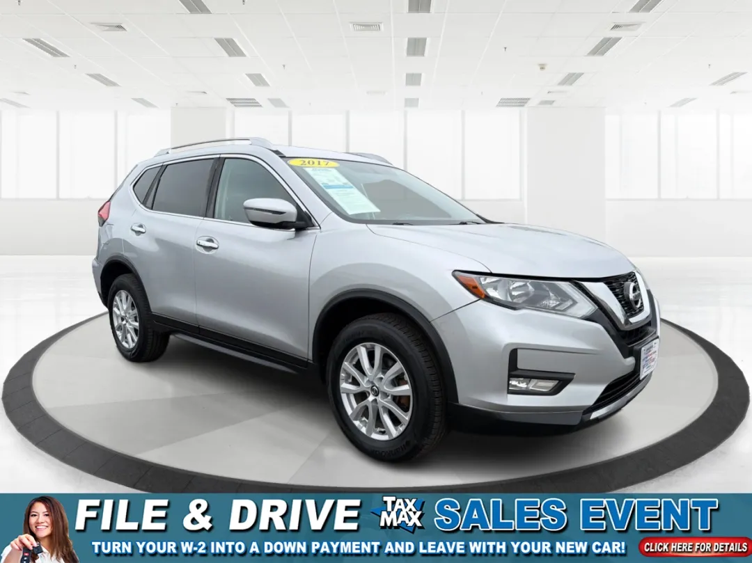 photo of 2017 Nissan Rogue SV