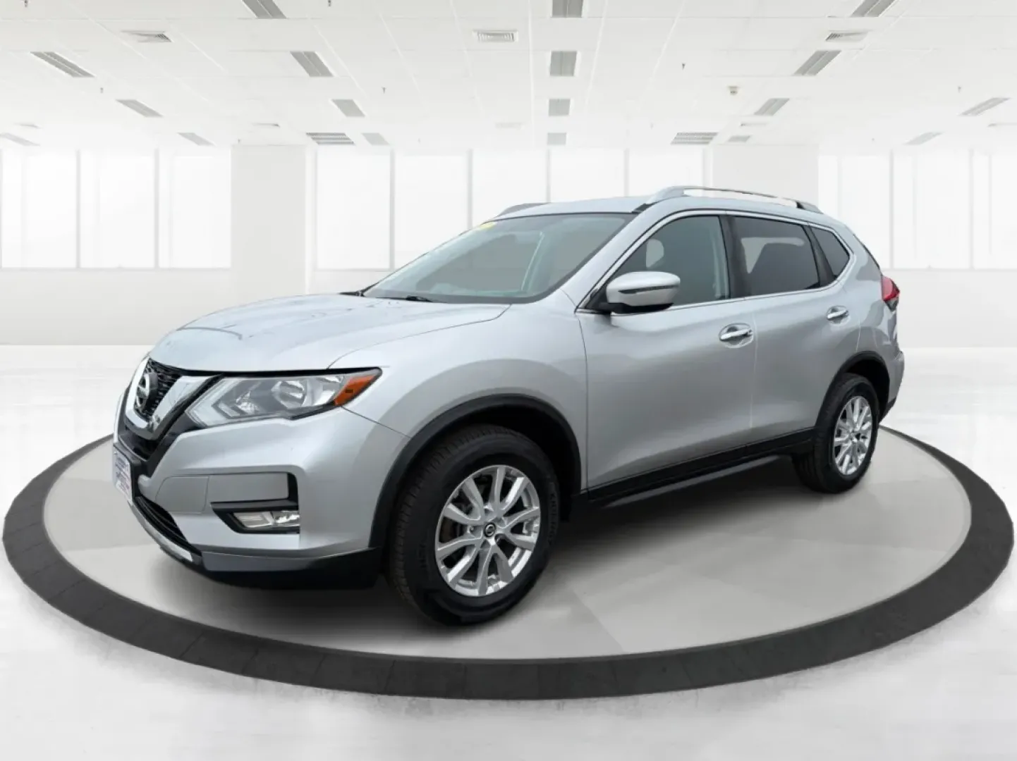 2017 Nissan Rogue SV (JN8AT2MV5HW) with an 2.5L I-4 DOHC engine, located at 401 Woodman Dr, Riverside, OH, 45431, (937) 908-9800, 39.760899, -84.123421 - **Explore the Open Road with the 2017 Nissan Rogue SV Your Perfect Family SUV!**<br /> <br /> Are you looking for a vehicle that effortlessly combines style, practicality, and versatility? The 2017 Nissan Rogue SV is the ultimate choice for growing families and adventure seekers alike. With its spa - Photo#8