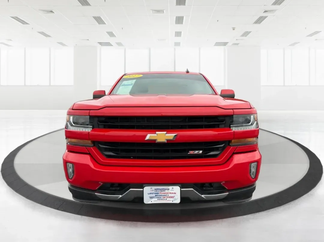 2017 Chevrolet Silverado 1500 2LT (1GCVKREC2HZ) with an EcoTec3 4.3L V-6 gasoline direct injection engine, located at 1184 Kauffman Ave, Fairborn, OH, 45324, (937) 908-9800, 39.807072, -84.030914 - 2017 Chevrolet Silverado 1500 2LT - Photo#7