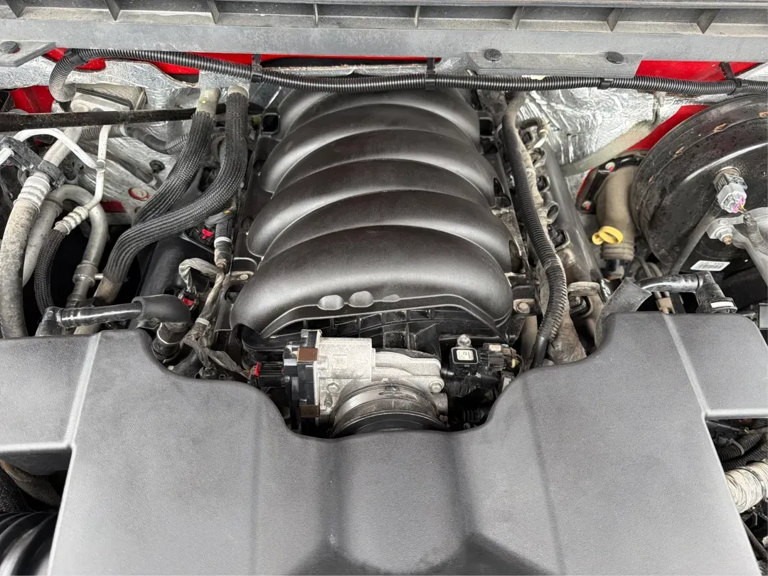 2017 Chevrolet Silverado 1500 2LT (1GCVKREC2HZ) with an EcoTec3 4.3L V-6 gasoline direct injection engine, located at 1184 Kauffman Ave, Fairborn, OH, 45324, (937) 908-9800, 39.807072, -84.030914 - 2017 Chevrolet Silverado 1500 2LT - Photo#11