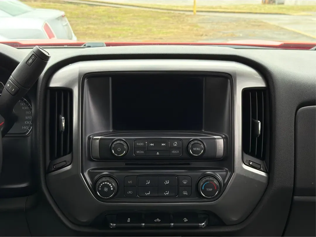 2017 Chevrolet Silverado 1500 2LT (1GCVKREC2HZ) with an EcoTec3 4.3L V-6 gasoline direct injection engine, located at 1184 Kauffman Ave, Fairborn, OH, 45324, (937) 908-9800, 39.807072, -84.030914 - 2017 Chevrolet Silverado 1500 2LT - Photo#12