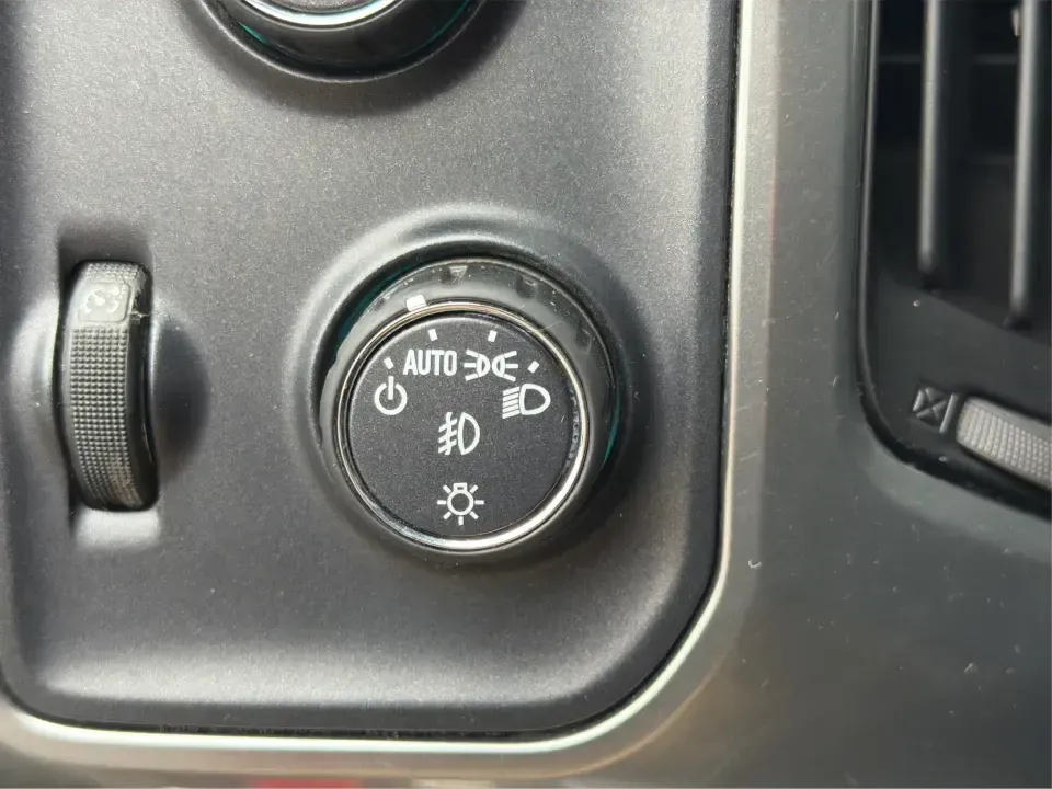 2017 Chevrolet Silverado 1500 2LT (1GCVKREC2HZ) with an EcoTec3 4.3L V-6 gasoline direct injection engine, 6A transmission, located at 1184 Kauffman Ave, Fairborn, OH, 45324, (937) 908-9800, 39.807072, -84.030914 - **Unleash Adventure with the 2017 Chevrolet Silverado 1500 at Advantage Car and Credit Moraine, OH!**<br /> <br /> Are you ready to conquer your daily commute or embark on thrilling weekend adventures? The 2017 Chevrolet Silverado 1500 is more than just a truck; it's a lifestyle choice perfect for - Photo#16