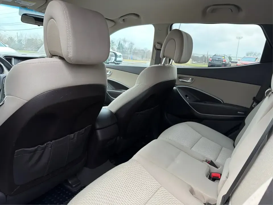 2017 Hyundai Santa Fe 2.4L (5NMZTDLB2HH) with an Theta II 2.4L I-4 gasoline direct injection engine, 6A transmission, located at 1951 S Dayton Lakeview Rd., New Carlisle, OH, 45344, (937) 908-9800, 39.890999, -84.050255 - **Elevate Your Family Adventures with the 2017 Hyundai Santa Fe at Advantage Car and Credit!**<br /> <br /> Are you searching for the perfect vehicle to accommodate your growing family or to enhance your weekend getaways? Look no further! The 2017 Hyundai Santa Fe is a versatile and spacious SUV des - Photo#10