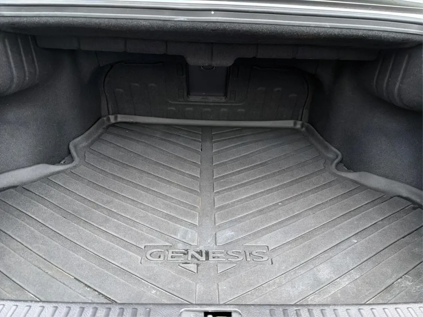 2014 Hyundai Genesis 3.8 (KMHGC4DD8EU) with an 3.8L V-6 gasoline direct injection engine, 6-Speed Automatic transmission, located at 880 E. National Road, Vandalia, OH, 45377, (937) 908-9800, 39.891918, -84.183594 - Elevate your lifestyle with the perfect blend of luxury and reliability! Introducing the stunning 2014 Hyundai Genesis 3.8, a sedan that effortlessly merges comfort with performance. This vehicle is ideal for those who seek a refined driving experience, whether you're commuting to work, picking up t - Photo#12