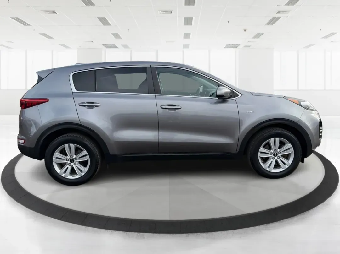 2017 Kia Sportage LX (KNDPMCAC2H7) with an Theta II 2.4L I-4 gasoline direct injection engine, located at 401 Woodman Dr, Riverside, OH, 45431, (937) 908-9800, 39.760899, -84.123421 - **Adventure Awaits with the 2017 Kia Sportage LX at Advantage Car and Credit - Riverside!**<br /> <br /> Are you looking for a versatile crossover that seamlessly fits into your active lifestyle? The 2017 Kia Sportage LX is your ticket to weekend adventures, family road trips, and daily commutes. Wi - Photo#1