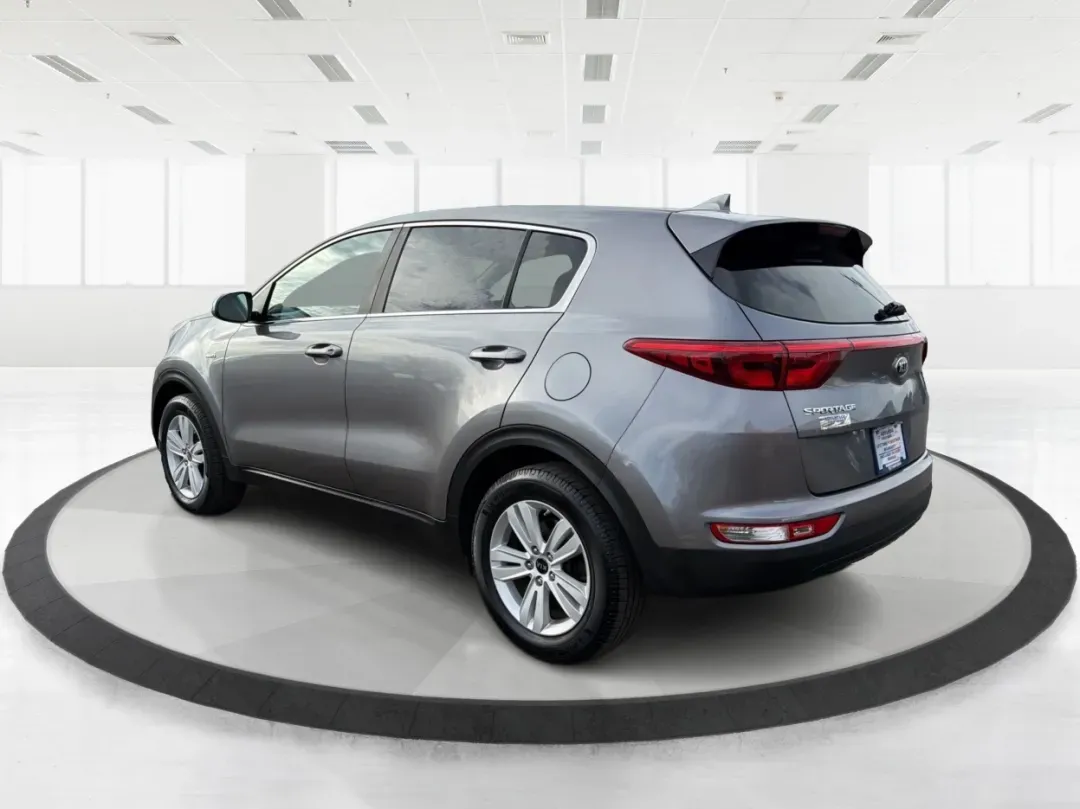 2017 Kia Sportage LX (KNDPMCAC2H7) with an Theta II 2.4L I-4 gasoline direct injection engine, located at 401 Woodman Dr, Riverside, OH, 45431, (937) 908-9800, 39.760899, -84.123421 - **Adventure Awaits with the 2017 Kia Sportage LX at Advantage Car and Credit - Riverside!**<br /> <br /> Are you looking for a versatile crossover that seamlessly fits into your active lifestyle? The 2017 Kia Sportage LX is your ticket to weekend adventures, family road trips, and daily commutes. Wi - Photo#4