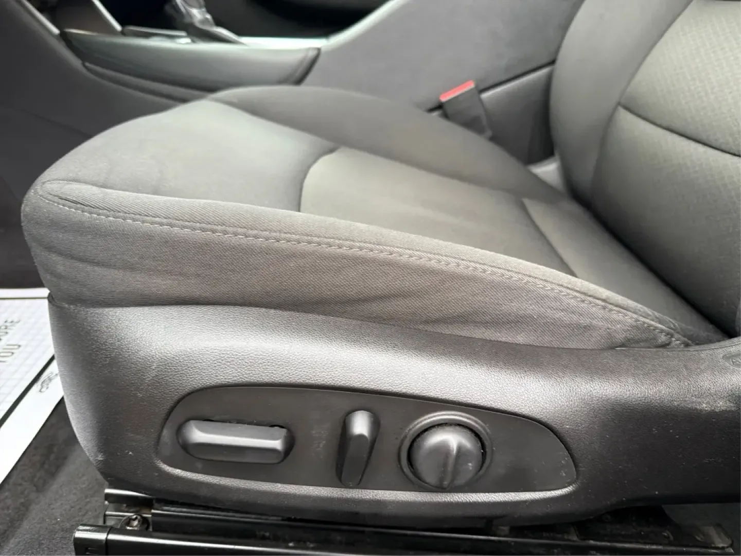 2017 Chevrolet Malibu 1LT (1G1ZE5ST1HF) with an 1.5L I-4 gasoline direct injection engine, located at 4508 South Dixie Dr, Moraine, OH, 45439, (937) 908-9800, 39.689976, -84.218452 - Are you searching for the perfect sedan that balances style, comfort, and reliability? Look no further than the 2017 Chevrolet Malibu 1LT available at Advantage Car and Credit in Moraine, OH. This vehicle is not just a mode of transportation; it's an enhancement to your lifestyle, whether you're nav - Photo#18