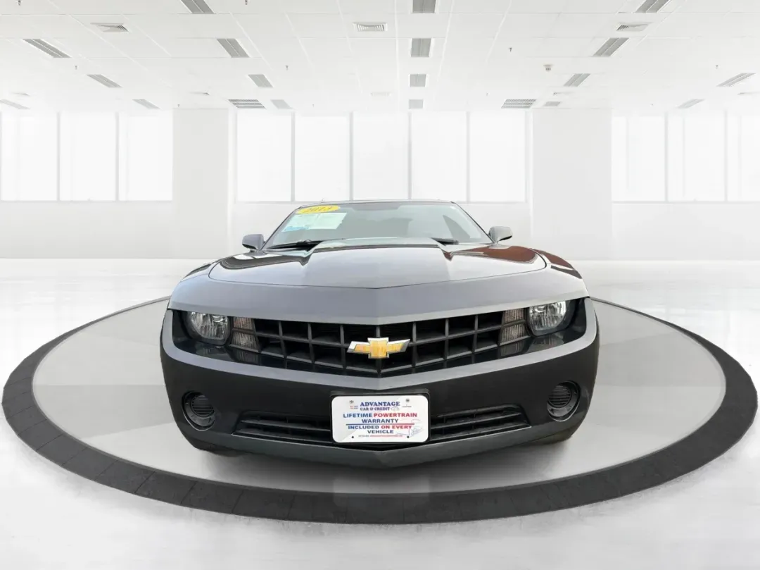 2013 Chevrolet Camaro 2LS (2G1FA1E35D9) with an 3.6L V-6 gasoline direct injection engine, located at 1951 S Dayton Lakeview Rd., New Carlisle, OH, 45344, (937) 908-9800, 39.890999, -84.050255 - Experience the thrill of the open road with the 2013 Chevrolet Camaro 2LS, an exhilarating coupe that effortlessly blends style, performance, and practicality. Ideal for weekend adventures, daily commuting, or simply turning heads as you cruise through Troy, OH, this vehicle is built for those who a - Photo#7