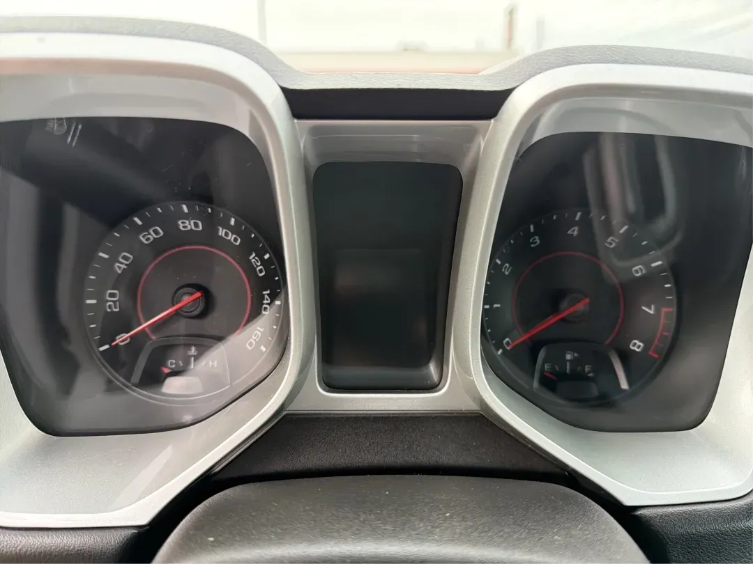 2013 Chevrolet Camaro 2LS (2G1FA1E35D9) with an 3.6L V-6 gasoline direct injection engine, located at 1951 S Dayton Lakeview Rd., New Carlisle, OH, 45344, (937) 908-9800, 39.890999, -84.050255 - Experience the thrill of the open road with the 2013 Chevrolet Camaro 2LS, an exhilarating coupe that effortlessly blends style, performance, and practicality. Ideal for weekend adventures, daily commuting, or simply turning heads as you cruise through Troy, OH, this vehicle is built for those who a - Photo#14