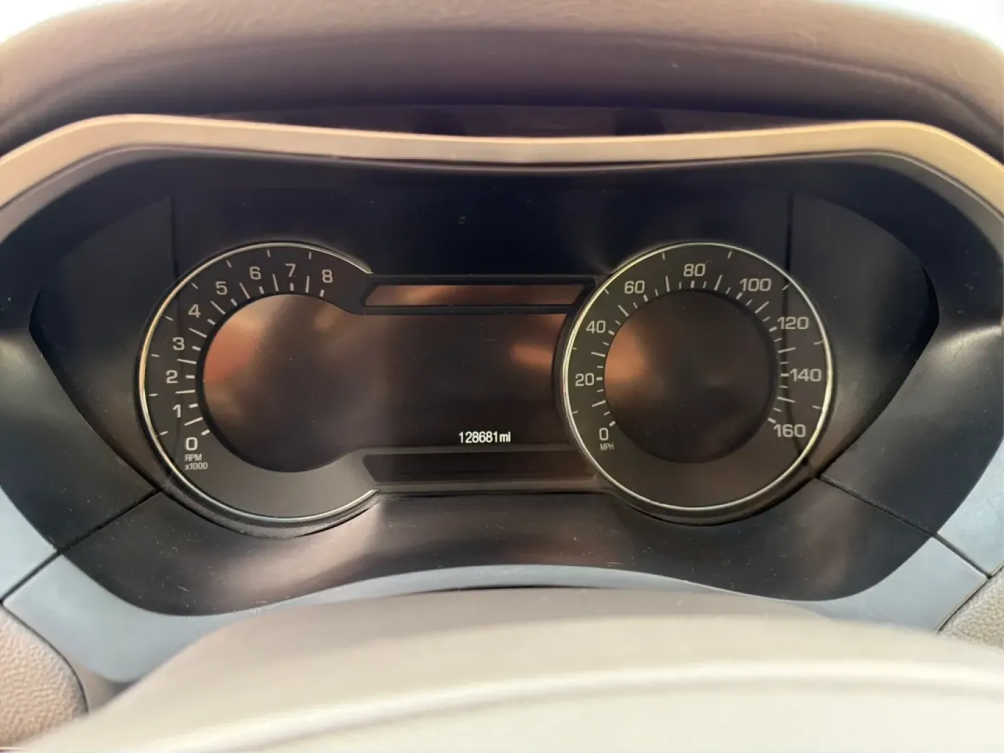 2016 Lincoln MKZ Base (3LN6L2G96GR) with an 2.0L L4 DOHC 16V engine, 6A transmission, located at 880 E. National Road, Vandalia, OH, 45377, (937) 908-9800, 39.891918, -84.183594 - **Elevate Your Commuting Experience with the 2016 Lincoln MKZ at Advantage Car and Credit - Vandalia!**<br /> <br /> Are you ready to transform your daily commute into a luxurious experience? The 2016 Lincoln MKZ is the perfect blend of sophistication and performance, ideal for those who refuse to c - Photo#15