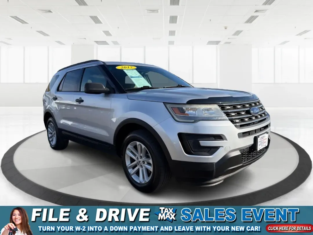 2017 Ford Explorer Base (1FM5K8BH9HG) with an Other engine, located at 880 E. National Road, Vandalia, OH, 45377, (937) 908-9800, 39.891918, -84.183594 - **Discover Adventure with the 2017 Ford Explorer at Advantage Car and Credit in Piqua, OH!** <br /> <br /> Are you ready to take your family adventures or weekend getaways to the next level? The 2017 Ford Explorer is the perfect companion for those who crave exploration, comfort, and reliability. Wi - Photo#0