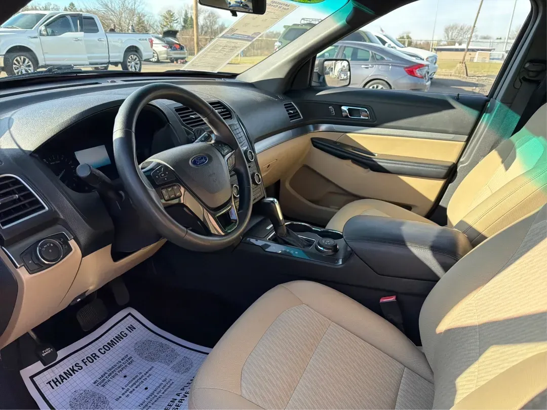 2017 Ford Explorer Base (1FM5K8BH9HG) with an Other engine, located at 880 E. National Road, Vandalia, OH, 45377, (937) 908-9800, 39.891918, -84.183594 - **Discover Adventure with the 2017 Ford Explorer at Advantage Car and Credit in Piqua, OH!** <br /> <br /> Are you ready to take your family adventures or weekend getaways to the next level? The 2017 Ford Explorer is the perfect companion for those who crave exploration, comfort, and reliability. Wi - Photo#9