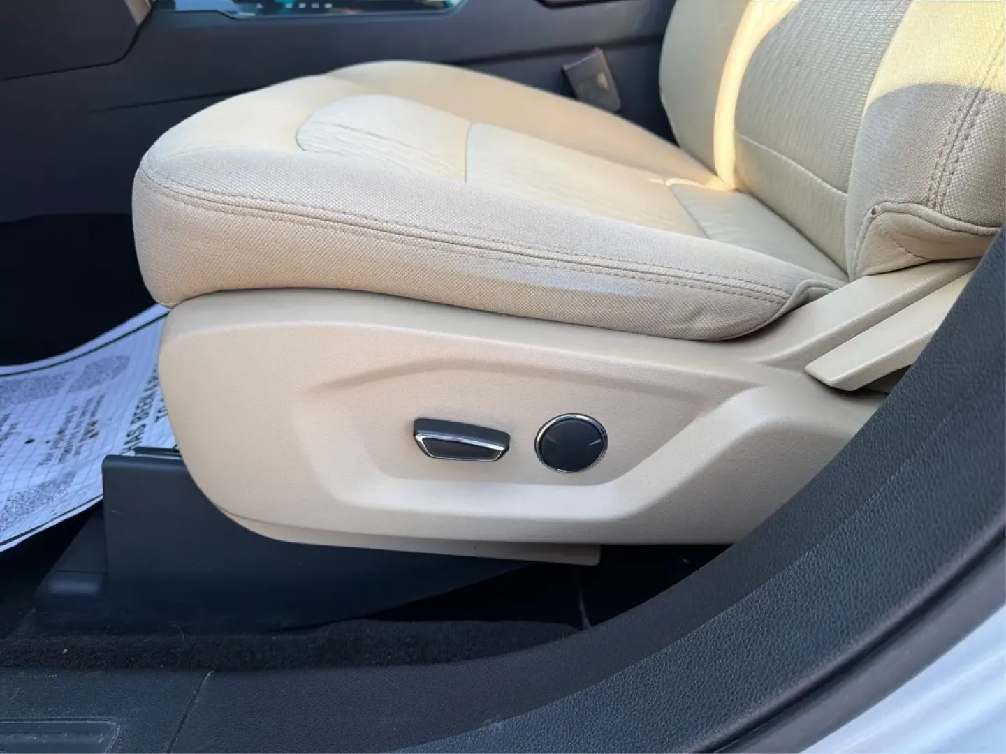 2017 Ford Explorer Base (1FM5K8BH9HG) with an 2.3L L4 DOHC 16V engine, 6A transmission, located at 4508 South Dixie Dr, Moraine, OH, 45439, (937) 908-9800, 39.689976, -84.218452 - **Discover Adventure with the 2017 Ford Explorer at Advantage Car and Credit in Piqua, OH!** <br /> <br /> Are you ready to take your family adventures or weekend getaways to the next level? The 2017 Ford Explorer is the perfect companion for those who crave exploration, comfort, and reliability. Wi - Photo#18