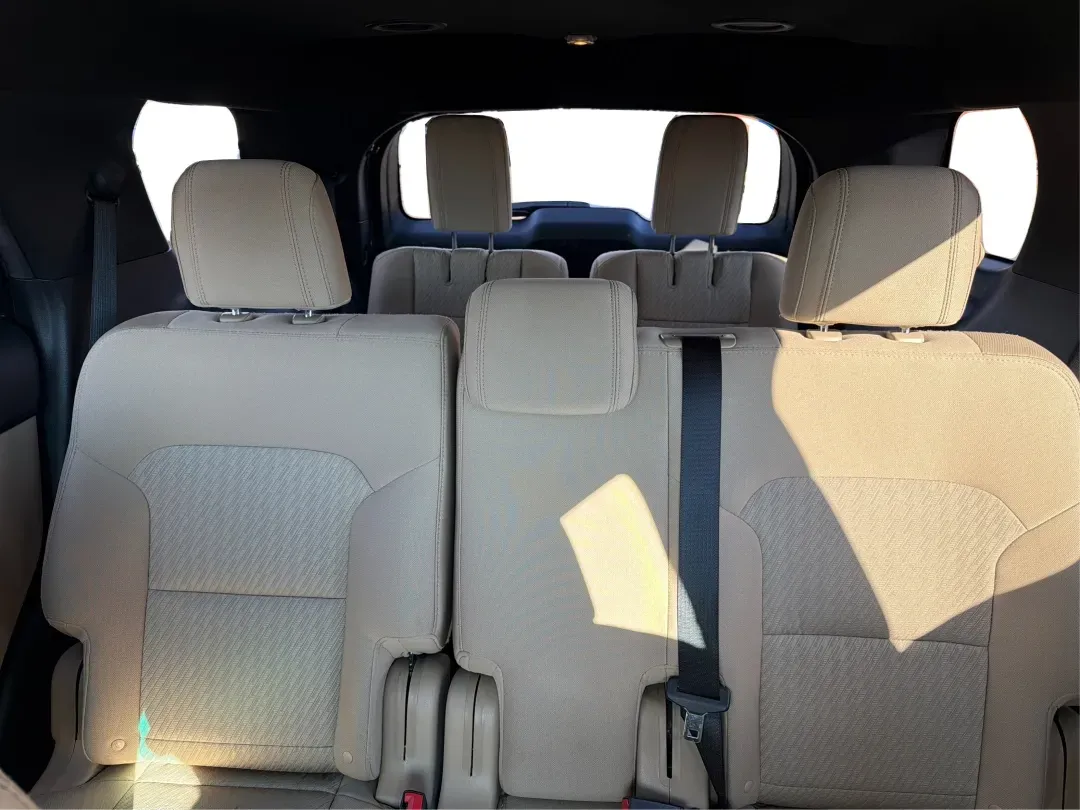 2017 Ford Explorer Base (1FM5K8BH9HG) with an 2.3L L4 DOHC 16V engine, 6A transmission, located at 1099 N County Rd 25A , Troy, OH, 45373, (937) 908-9800, 40.057079, -84.212883 - **Discover Adventure with the 2017 Ford Explorer at Advantage Car and Credit in Piqua, OH!** <br /> <br /> Are you ready to take your family adventures or weekend getaways to the next level? The 2017 Ford Explorer is the perfect companion for those who crave exploration, comfort, and reliability. Wi - Photo#14