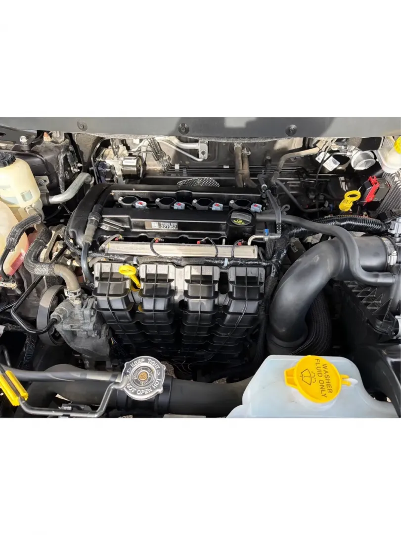 2020 Dodge Journey SE Value (3C4PDCABXLT) with an Tigershark MultiAir 2.4L I-4 DOHC engine, 6A transmission, located at 1951 S Dayton Lakeview Rd., New Carlisle, OH, 45344, (937) 908-9800, 39.890999, -84.050255 - **Discover Adventure with the 2020 Dodge Journey SE Value - Perfect for Your Family Road Trips!**<br /> <br /> Are you ready to elevate your family's adventures or daily commutes? Look no further than the 2020 Dodge Journey SE Value SUV, available now at Advantage Car and Credit - Riverside! This ve - Photo#11