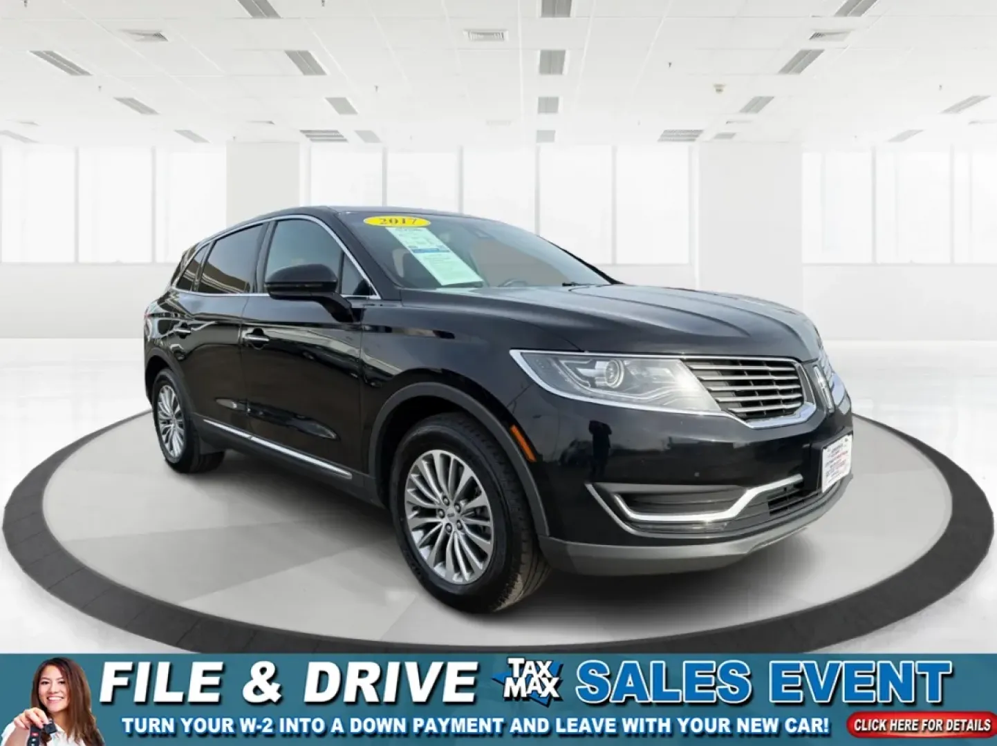 2017 Lincoln MKX Select (2LMPJ6KR7HB) with an 3.7L V6 DOHC 24V engine, 6A transmission, located at 8750 N County Rd 25A, Piqua, OH, 45356, (937) 908-9800, 40.164391, -84.232513 - **Elevate Your Family Adventures with the 2017 Lincoln MKX at Advantage Car and Credit!**<br /> <br /> Are you ready to transform your daily drive into a luxurious experience? The 2017 Lincoln MKX, available now at Advantage Car and Credit in New Carlisle, OH, is the perfect SUV for families and com - Photo#0
