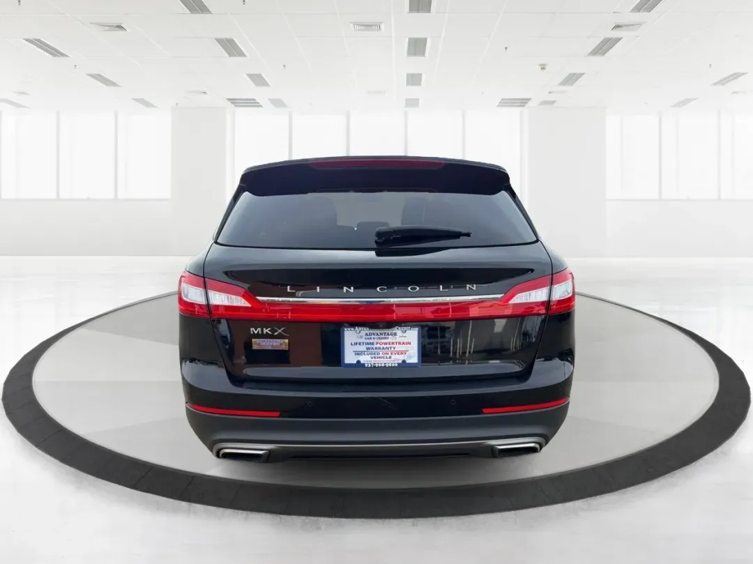 2017 Lincoln MKX Select (2LMPJ6KR7HB) with an 3.7L V6 DOHC 24V engine, 6A transmission, located at 8750 N County Rd 25A, Piqua, OH, 45356, (937) 908-9800, 40.164391, -84.232513 - **Elevate Your Family Adventures with the 2017 Lincoln MKX at Advantage Car and Credit!**<br /> <br /> Are you ready to transform your daily drive into a luxurious experience? The 2017 Lincoln MKX, available now at Advantage Car and Credit in New Carlisle, OH, is the perfect SUV for families and com - Photo#3