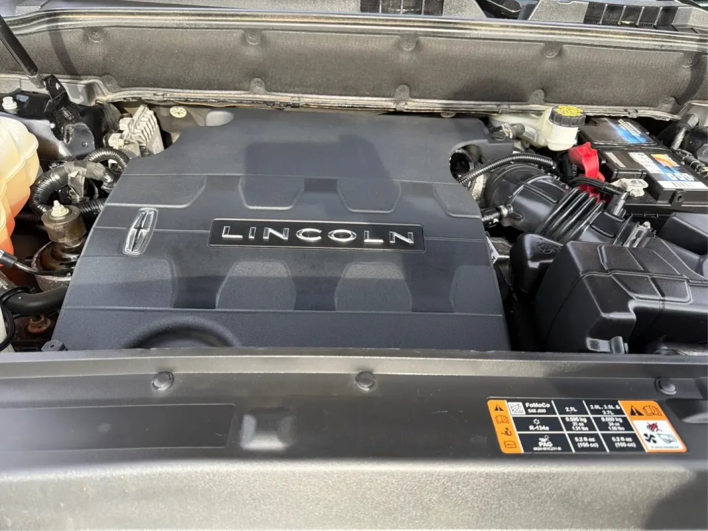 2017 Lincoln MKX Select (2LMPJ6KR7HB) with an 3.7L V6 DOHC 24V engine, 6A transmission, located at 8750 N County Rd 25A, Piqua, OH, 45356, (937) 908-9800, 40.164391, -84.232513 - **Elevate Your Family Adventures with the 2017 Lincoln MKX at Advantage Car and Credit!**<br /> <br /> Are you ready to transform your daily drive into a luxurious experience? The 2017 Lincoln MKX, available now at Advantage Car and Credit in New Carlisle, OH, is the perfect SUV for families and com - Photo#11