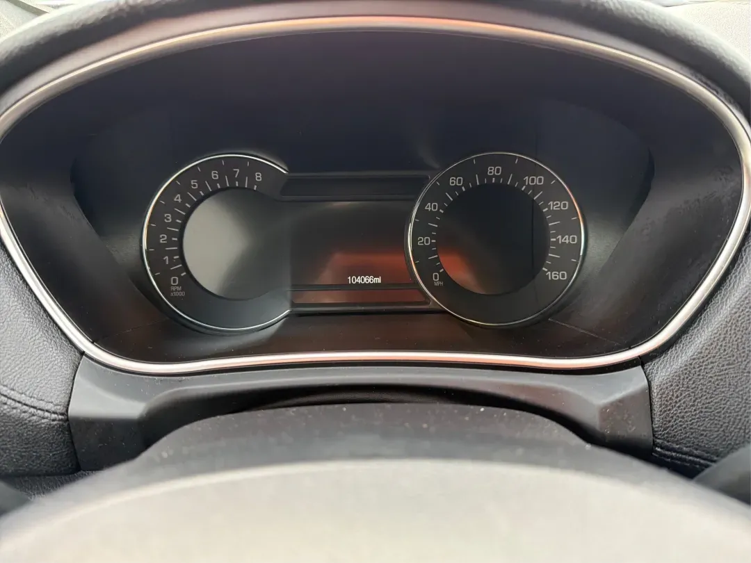 2017 Lincoln MKX Select (2LMPJ6KR7HB) with an 3.7L V6 DOHC 24V engine, 6A transmission, located at 8750 N County Rd 25A, Piqua, OH, 45356, (937) 908-9800, 40.164391, -84.232513 - **Elevate Your Family Adventures with the 2017 Lincoln MKX at Advantage Car and Credit!**<br /> <br /> Are you ready to transform your daily drive into a luxurious experience? The 2017 Lincoln MKX, available now at Advantage Car and Credit in New Carlisle, OH, is the perfect SUV for families and com - Photo#15