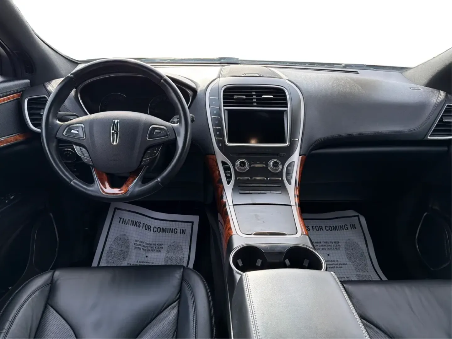 2017 Lincoln MKX Select (2LMPJ6KR7HB) with an 3.7L V6 DOHC 24V engine, 6A transmission, located at 8750 N County Rd 25A, Piqua, OH, 45356, (937) 908-9800, 40.164391, -84.232513 - **Elevate Your Family Adventures with the 2017 Lincoln MKX at Advantage Car and Credit!**<br /> <br /> Are you ready to transform your daily drive into a luxurious experience? The 2017 Lincoln MKX, available now at Advantage Car and Credit in New Carlisle, OH, is the perfect SUV for families and com - Photo#21