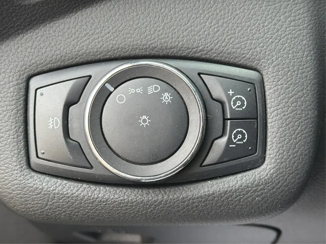 2013 Ford Escape Titanium (1FMCU9J90DU) with an EcoBoost 2L I-4 gasoline direct injection engine, located at 401 Woodman Dr, Riverside, OH, 45431, (937) 908-9800, 39.760899, -84.123421 - **Explore the Open Road with Confidence: 2013 Ford Escape Titanium at Advantage Car and Credit!**<br /> <br /> Are you ready for your next adventure? Whether you're taking the kids to soccer practice, planning weekend getaways, or commuting to work, this 2013 Ford Escape Titanium is the perfect comp - Photo#17