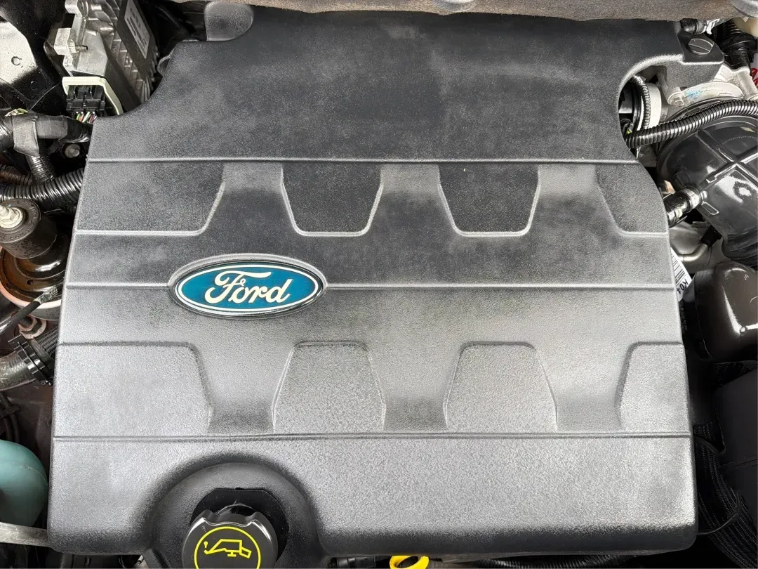 2015 Ford Edge Titanium (2FMTK3K89FB) with an Other engine, located at 8750 N County Rd 25A, Piqua, OH, 45356, (937) 908-9800, 40.164391, -84.232513 - **Explore New Horizons with the 2015 Ford Edge Titanium at Advantage Car and Credit**<br /> <br /> If you're on the hunt for a versatile SUV that can handle anything from daily commutes to weekend adventures, look no further than the 2015 Ford Edge Titanium. This sporty utility vehicle is the perfec - Photo#11