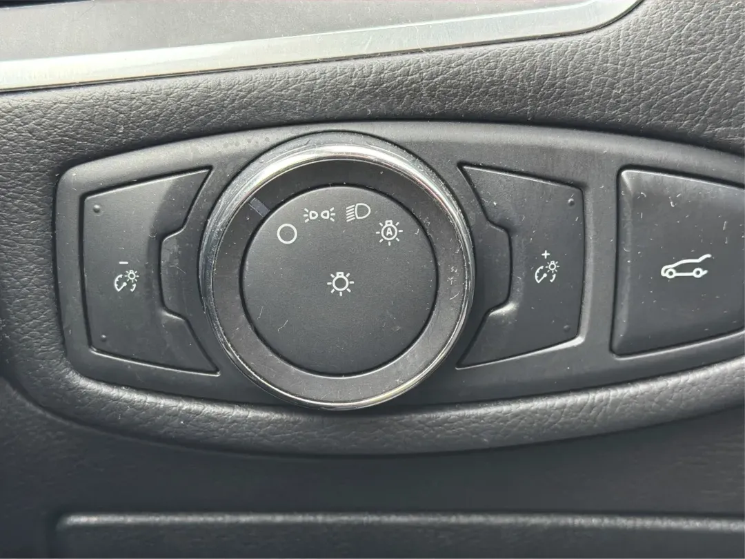 2015 Ford Edge Titanium (2FMTK3K89FB) with an Other engine, located at 8750 N County Rd 25A, Piqua, OH, 45356, (937) 908-9800, 40.164391, -84.232513 - **Explore New Horizons with the 2015 Ford Edge Titanium at Advantage Car and Credit**<br /> <br /> If you're on the hunt for a versatile SUV that can handle anything from daily commutes to weekend adventures, look no further than the 2015 Ford Edge Titanium. This sporty utility vehicle is the perfec - Photo#17