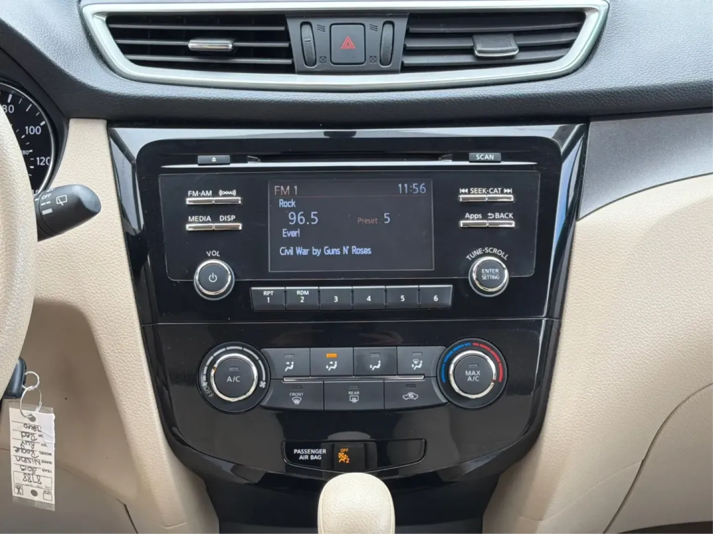 2015 Nissan Rogue S (KNMAT2MT8FP) with an 2.5L I-4 DOHC engine, Continuously Variable Transmission transmission, located at 880 E. National Road, Vandalia, OH, 45377, (937) 908-9800, 39.891918, -84.183594 - **Discover Your Next Adventure with the 2015 Nissan Rogue at Advantage Car and Credit - Piqua**<br /> <br /> Are you ready to elevate your family outings, weekend getaways, or daily commutes? Look no further than the stunning 2015 Nissan Rogue, available now at Advantage Car and Credit, your trusted - Photo#13