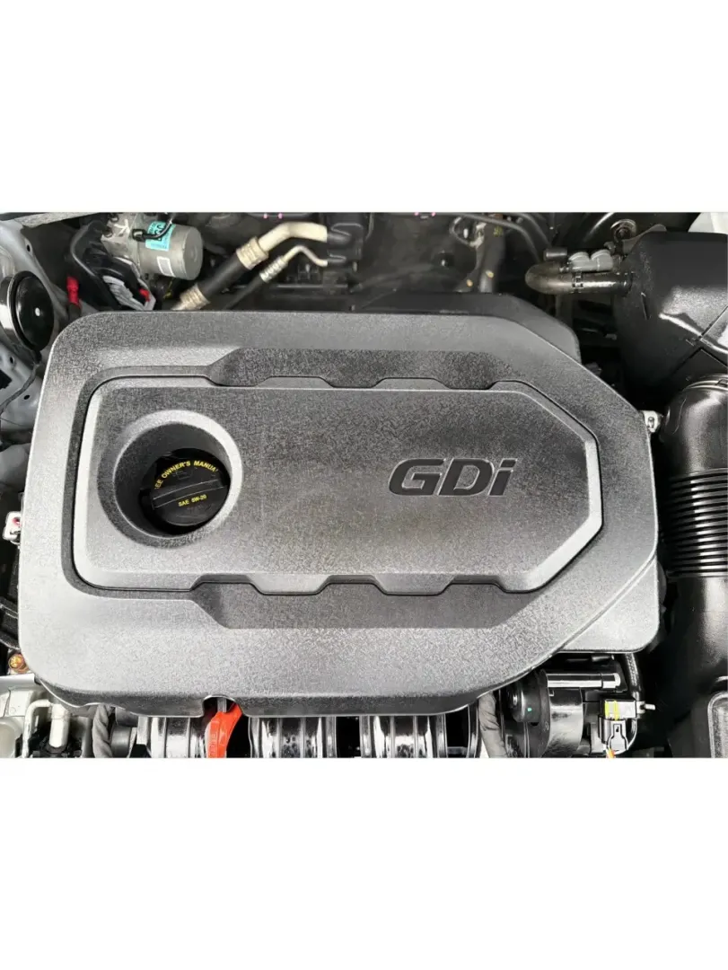 2017 Hyundai Sonata Base (5NPE24AF8HH) with an 2.4L L4 DOHC 16V engine, 7A transmission, located at 880 E. National Road, Vandalia, OH, 45377, (937) 908-9800, 39.891918, -84.183594 - ### Drive Your Dream: 2017 Hyundai Sonata Perfect for Families and Commuters Alike!<br /> <br /> Looking for a reliable sedan that fits seamlessly into your busy lifestyle? The 2017 Hyundai Sonata is here to make every drive a pleasure, whether you're commuting to work, shuttling kids to soccer pra - Photo#11