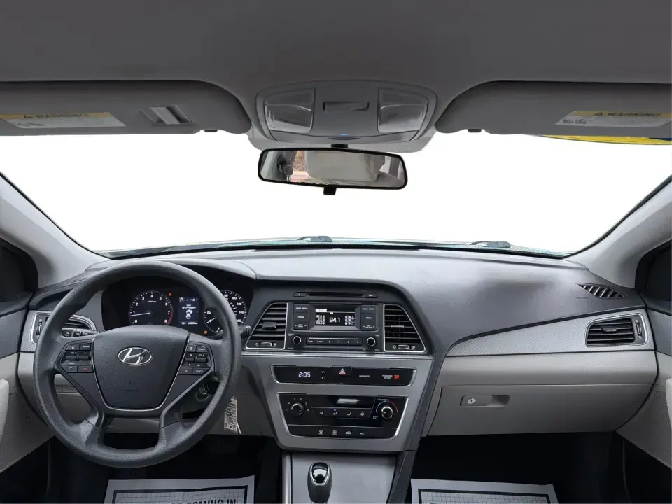 2017 Hyundai Sonata Base (5NPE24AF8HH) with an 2.4L L4 DOHC 16V engine, 7A transmission, located at 880 E. National Road, Vandalia, OH, 45377, (937) 908-9800, 39.891918, -84.183594 - ### Drive Your Dream: 2017 Hyundai Sonata Perfect for Families and Commuters Alike!<br /> <br /> Looking for a reliable sedan that fits seamlessly into your busy lifestyle? The 2017 Hyundai Sonata is here to make every drive a pleasure, whether you're commuting to work, shuttling kids to soccer pra - Photo#19