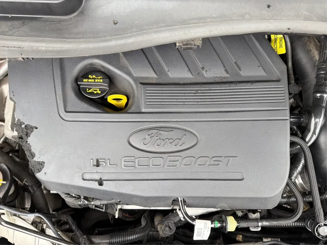 2017 Ford Escape SE (1FMCU0GD1HU) with an Other engine, located at 4508 South Dixie Dr, Moraine, OH, 45439, (937) 908-9800, 39.689976, -84.218452 - Are you ready to elevate your driving experience? Whether you're navigating daily commutes, embarking on weekend getaways, or simply enjoying family outings, the 2017 Ford Escape SE is the perfect companion for your active lifestyle. This well-appointed SUV promises versatility and comfort, making i - Photo#11