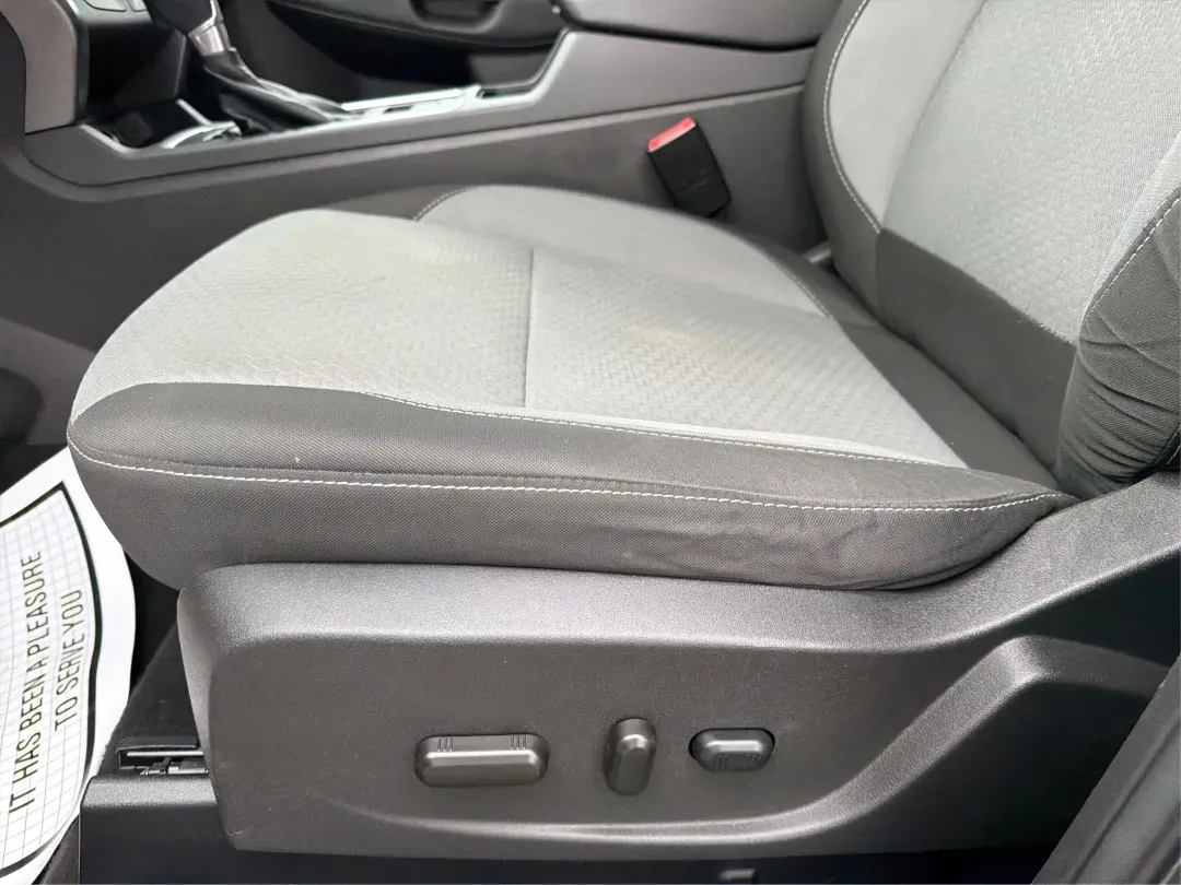 2017 Ford Escape SE (1FMCU0GD1HU) with an Other engine, located at 4508 South Dixie Dr, Moraine, OH, 45439, (937) 908-9800, 39.689976, -84.218452 - Are you ready to elevate your driving experience? Whether you're navigating daily commutes, embarking on weekend getaways, or simply enjoying family outings, the 2017 Ford Escape SE is the perfect companion for your active lifestyle. This well-appointed SUV promises versatility and comfort, making i - Photo#18