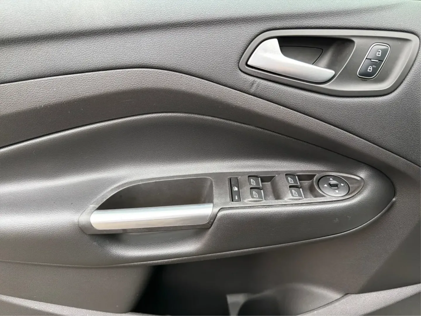 2017 Ford Escape SE (1FMCU0GD1HU) with an Other engine, located at 8750 N County Rd 25A, Piqua, OH, 45356, (937) 908-9800, 40.164391, -84.232513 - Are you ready to elevate your driving experience? Whether you're navigating daily commutes, embarking on weekend getaways, or simply enjoying family outings, the 2017 Ford Escape SE is the perfect companion for your active lifestyle. This well-appointed SUV promises versatility and comfort, making i - Photo#19