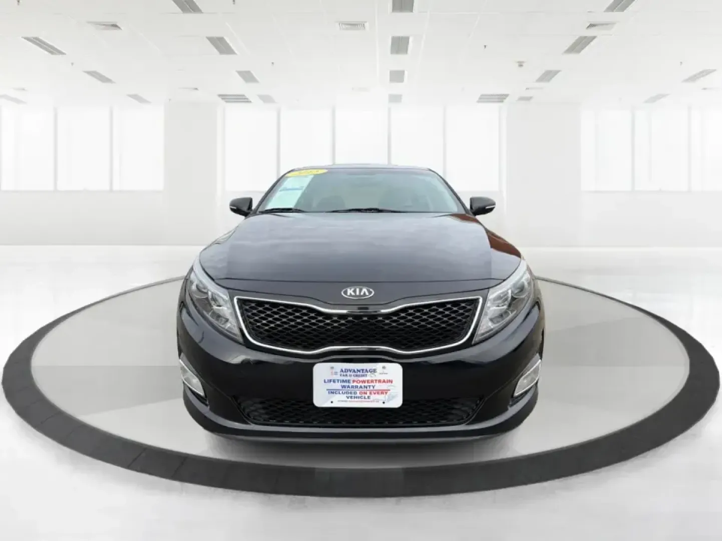 2015 Kia Optima LX (KNAGM4A73F5) with an Theta II 2.4L I-4 gasoline direct injection engine, 6-Speed Automatic transmission, located at 1951 S Dayton Lakeview Rd., New Carlisle, OH, 45344, (937) 908-9800, 39.890999, -84.050255 - Are you looking for a reliable sedan that combines style, comfort, and affordability? Look no further! At Advantage Car and Credit in New Carlisle, OH, we are excited to present this stunning 2015 Kia Optima LX, perfect for anyone from budget-conscious buyers to those needing a dependable vehicle fo - Photo#7