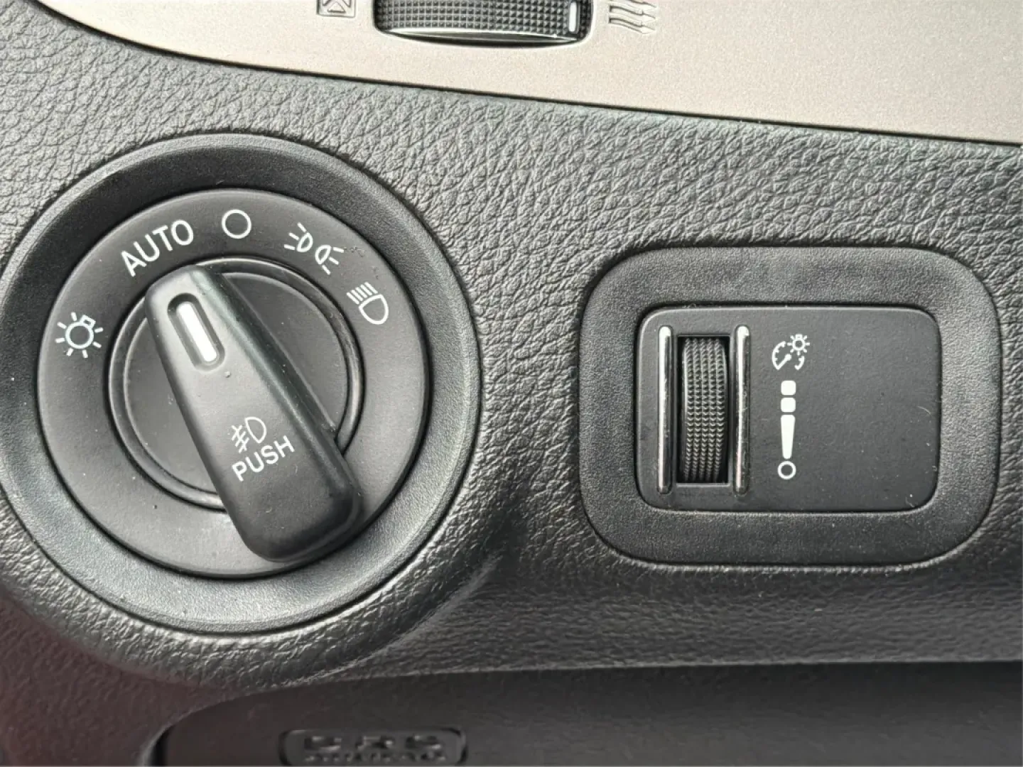 2019 Dodge Journey Crossroad (3C4PDCGB3KT) with an Other engine, located at 1099 N County Rd 25A , Troy, OH, 45373, (937) 908-9800, 40.057079, -84.212883 - ### Discover Adventure with the 2019 Dodge Journey Crossroad at Advantage Car and Credit!<br /> <br /> Are you ready to embark on new adventures with your family or friends? The 2019 Dodge Journey Crossroad is the perfect SUV for those seeking a blend of practicality and style. With spacious seating - Photo#17