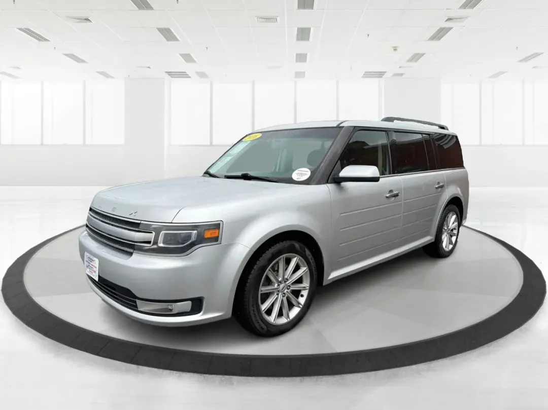 2016 Ford Flex Limited (2FMHK6D8XGB) with an 3.5L V-6 DOHC engine, located at 1099 N County Rd 25A , Troy, OH, 45373, (937) 908-9800, 40.057079, -84.212883 - **Adventure Awaits with the 2016 Ford Flex Limited Perfect for Family Road Trips!**<br /> <br /> Looking for the ideal family vehicle that combines spaciousness, comfort, and reliability? At Advantage Car and Credit in Troy, OH, we present the 2016 Ford Flex Limited, an SUV designed for all your fa - Photo#8