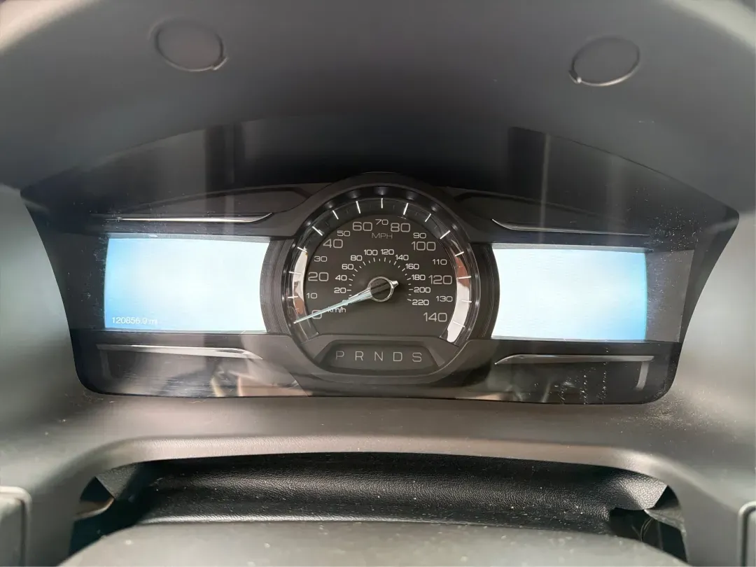 2016 Ford Flex Limited (2FMHK6D8XGB) with an 3.5L V-6 DOHC engine, located at 1099 N County Rd 25A , Troy, OH, 45373, (937) 908-9800, 40.057079, -84.212883 - **Adventure Awaits with the 2016 Ford Flex Limited Perfect for Family Road Trips!**<br /> <br /> Looking for the ideal family vehicle that combines spaciousness, comfort, and reliability? At Advantage Car and Credit in Troy, OH, we present the 2016 Ford Flex Limited, an SUV designed for all your fa - Photo#15