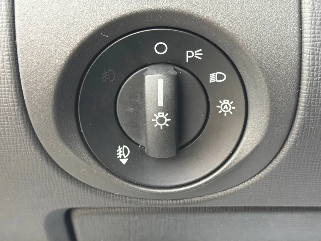 2016 Ford Flex Limited (2FMHK6D8XGB) with an 3.5L V-6 DOHC engine, located at 1099 N County Rd 25A , Troy, OH, 45373, (937) 908-9800, 40.057079, -84.212883 - **Adventure Awaits with the 2016 Ford Flex Limited Perfect for Family Road Trips!**<br /> <br /> Looking for the ideal family vehicle that combines spaciousness, comfort, and reliability? At Advantage Car and Credit in Troy, OH, we present the 2016 Ford Flex Limited, an SUV designed for all your fa - Photo#17