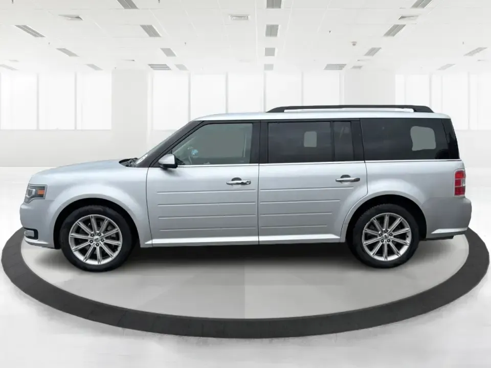 2016 Ford Flex Limited (2FMHK6D8XGB) with an 3.5L V-6 DOHC engine, 6A transmission, located at 1099 N County Rd 25A , Troy, OH, 45373, (937) 908-9800, 40.057079, -84.212883 - **Adventure Awaits with the 2016 Ford Flex Limited Perfect for Family Road Trips!**<br /> <br /> Looking for the ideal family vehicle that combines spaciousness, comfort, and reliability? At Advantage Car and Credit in Troy, OH, we present the 2016 Ford Flex Limited, an SUV designed for all your fa - Photo#5