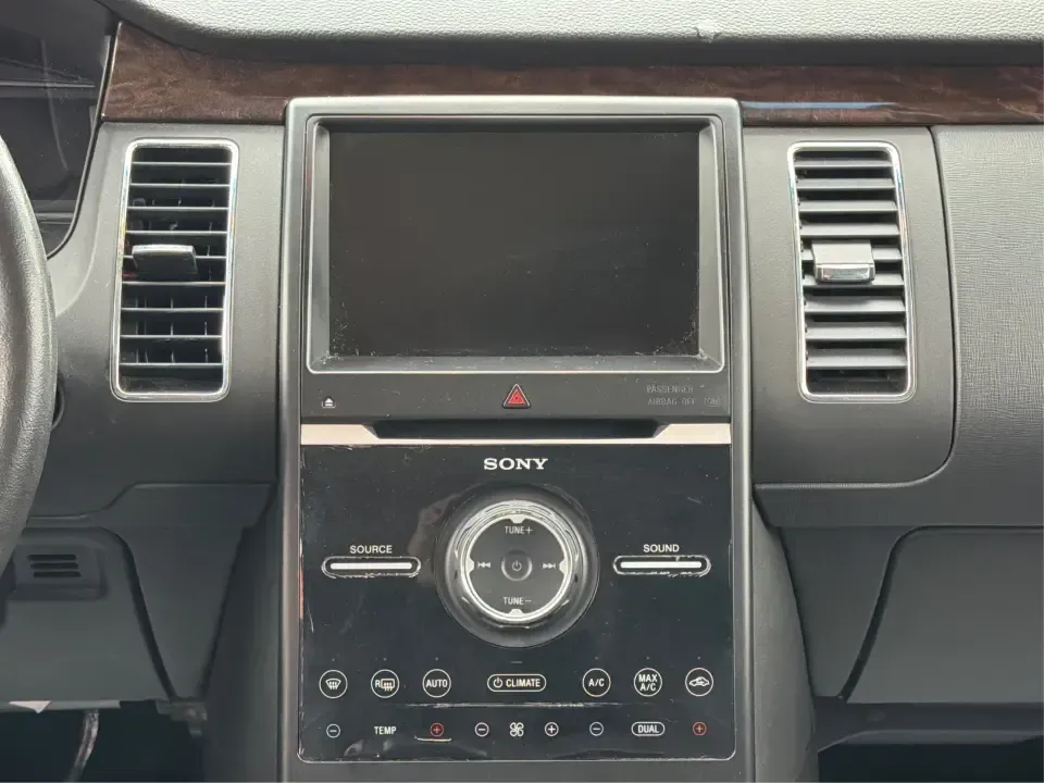 2016 Ford Flex Limited (2FMHK6D8XGB) with an 3.5L V-6 DOHC engine, 6A transmission, located at 1099 N County Rd 25A , Troy, OH, 45373, (937) 908-9800, 40.057079, -84.212883 - **Adventure Awaits with the 2016 Ford Flex Limited Perfect for Family Road Trips!**<br /> <br /> Looking for the ideal family vehicle that combines spaciousness, comfort, and reliability? At Advantage Car and Credit in Troy, OH, we present the 2016 Ford Flex Limited, an SUV designed for all your fa - Photo#13