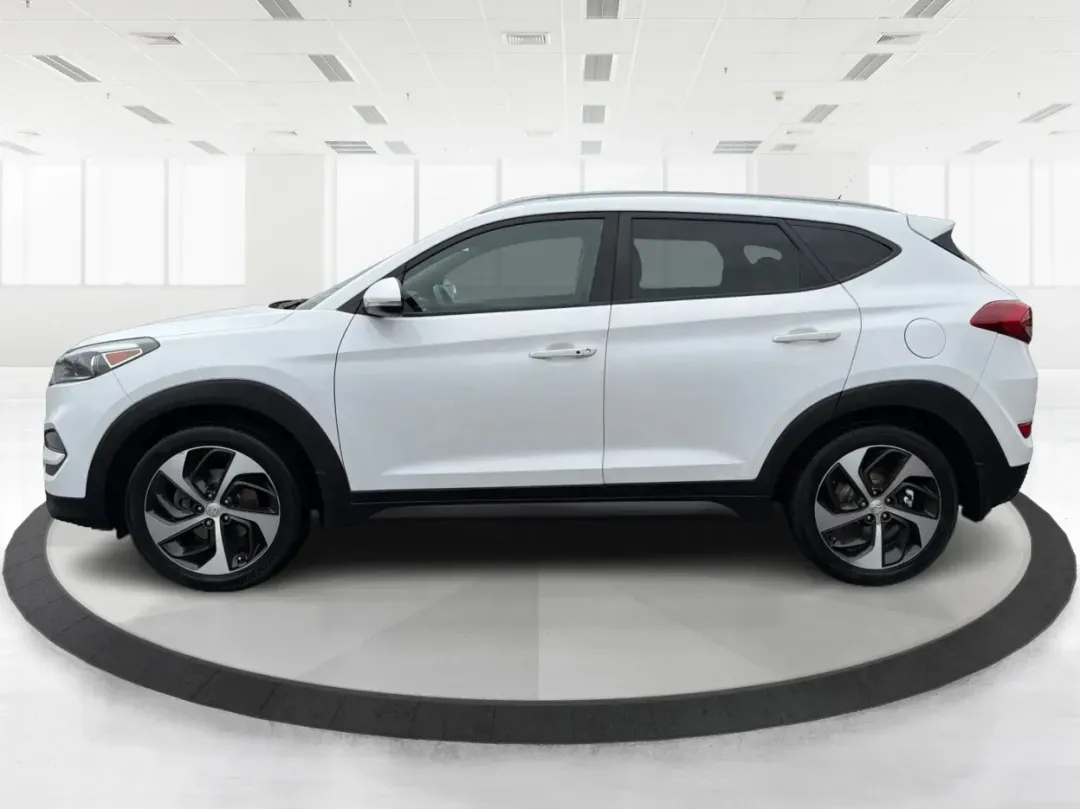 2016 Hyundai Tucson Sport (KM8J3CA26GU) with an 1.6L I-4 gasoline direct injection engine, located at 1230 East Main St, Xenia, OH, 45385, (937) 908-9800, 39.688026, -83.910172 - Discover a world of adventure with the 2016 Hyundai Tucson Sport, the perfect SUV for active families and weekend explorers alike! With its stylish Dazzling White exterior and spacious interior, this vehicle is designed for those who crave both comfort and versatility. Whether you're navigating thro - Photo#5